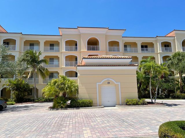 19 W Harbour Isle Dr W 201, Fort Pierce, FL 34949