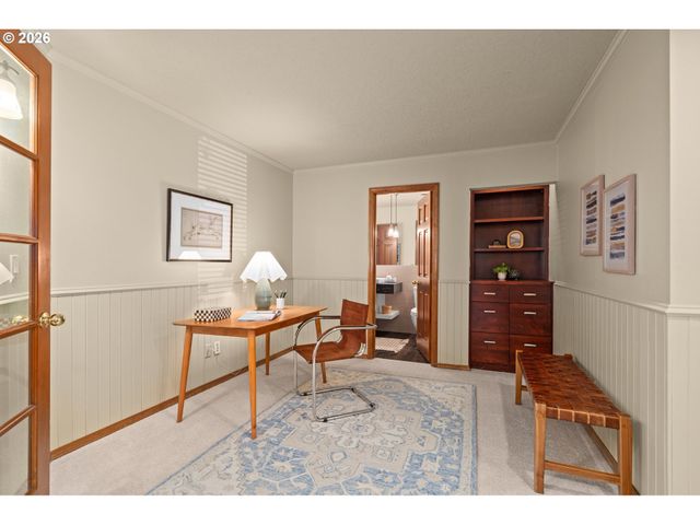 6011 Sw KNIGHTSBRIDGE Dr, Portland, OR 97219