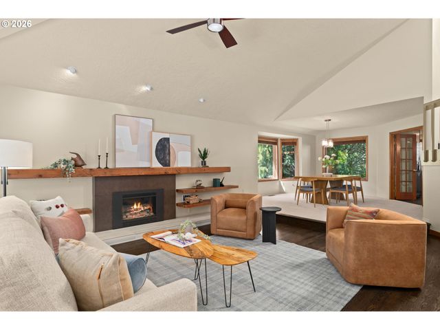 6011 Sw KNIGHTSBRIDGE Dr, Portland, OR 97219
