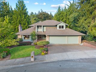 6011 Sw KNIGHTSBRIDGE Dr, Portland, OR 97219