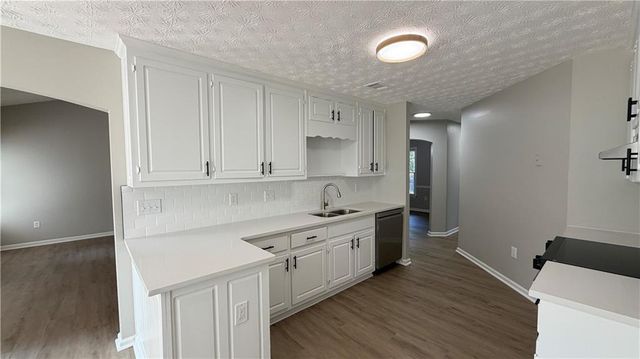 3234 Old Salem Road SE, Conyers, GA 30013