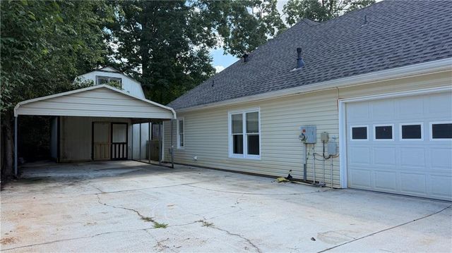3234 Old Salem Road SE, Conyers, GA 30013
