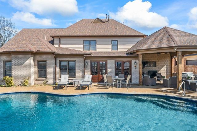 1499 BARTON CREEK DR, Collierville, TN 38017