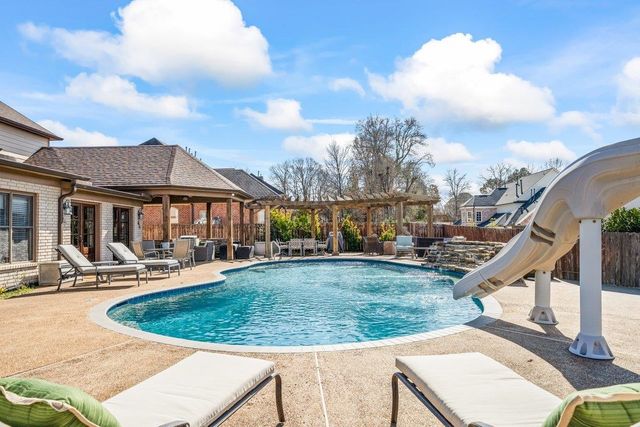 1499 BARTON CREEK DR, Collierville, TN 38017