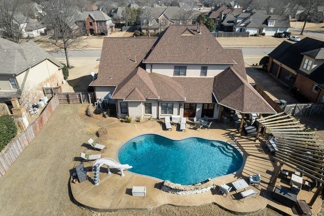 1499 BARTON CREEK DR, Collierville, TN 38017