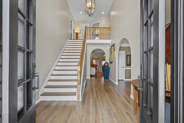 1499 BARTON CREEK DR, Collierville, TN 38017