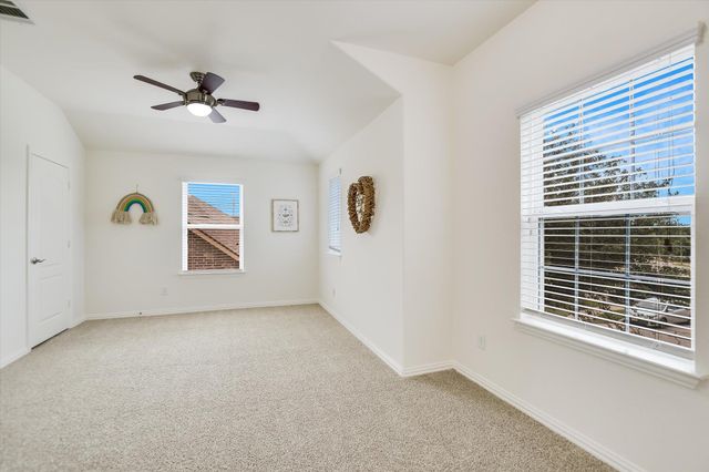 115 Mollie DR, Hutto, TX 78634