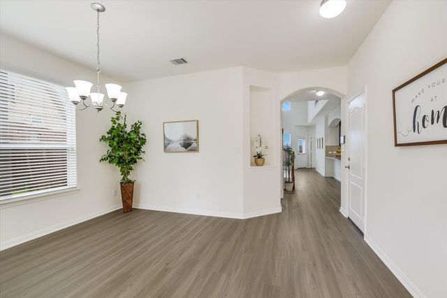 115 Mollie DR, Hutto, TX 78634