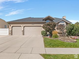 1212 W WILLOW RUN DR, Murray, UT 84123