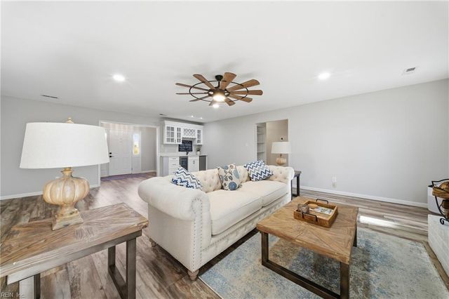 2209 Turnberry CT, Virginia Beach, VA 23454