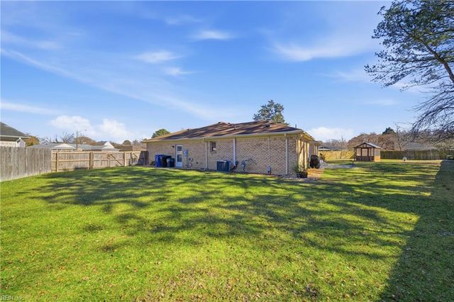 2209 Turnberry CT, Virginia Beach, VA 23454