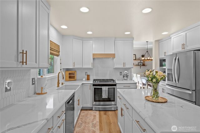15204 197th Street E, Orting, WA 98360