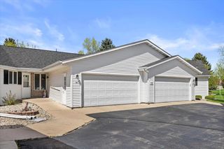 636 Westbury LANE #12, Delavan, WI 53115