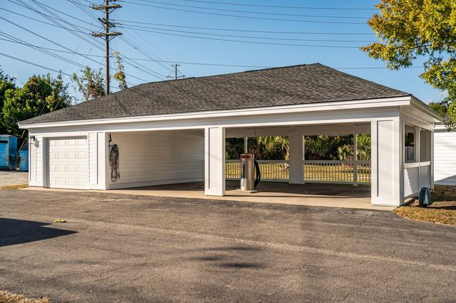 1714 Chatelain Way, Mount Pleasant, SC 29464