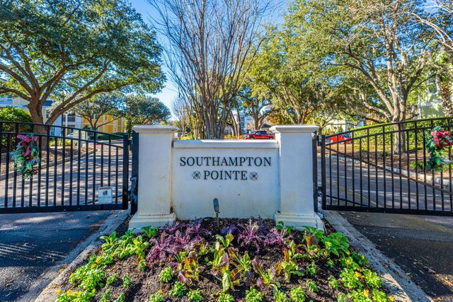 1714 Chatelain Way, Mount Pleasant, SC 29464