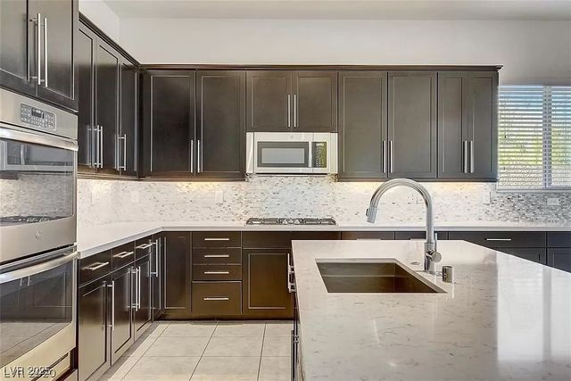 5374 Tierra Faith Avenue, Las Vegas, NV 89139