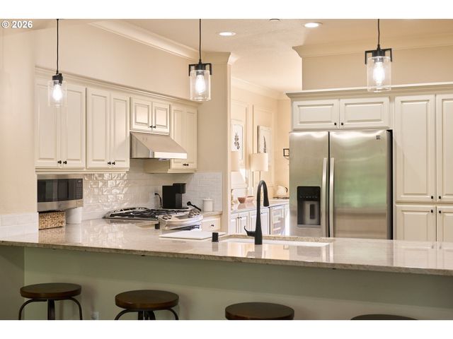 2120 Nw FARGO Loop, Camas, WA 98607