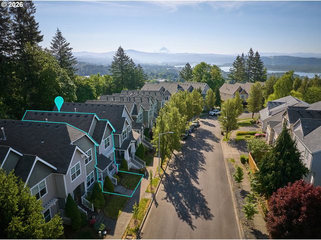 2120 Nw FARGO Loop, Camas, WA 98607