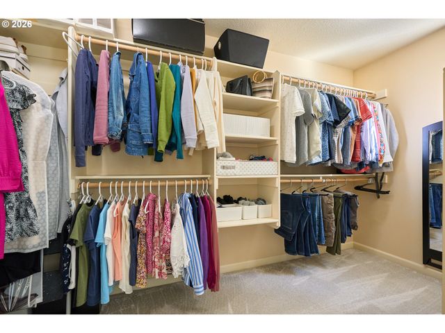 2120 Nw FARGO Loop, Camas, WA 98607