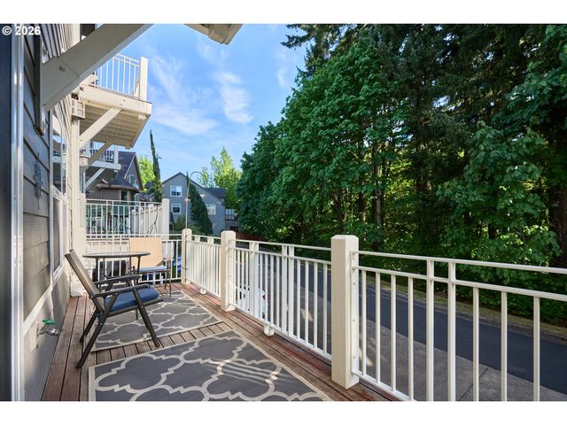 2120 Nw FARGO Loop, Camas, WA 98607