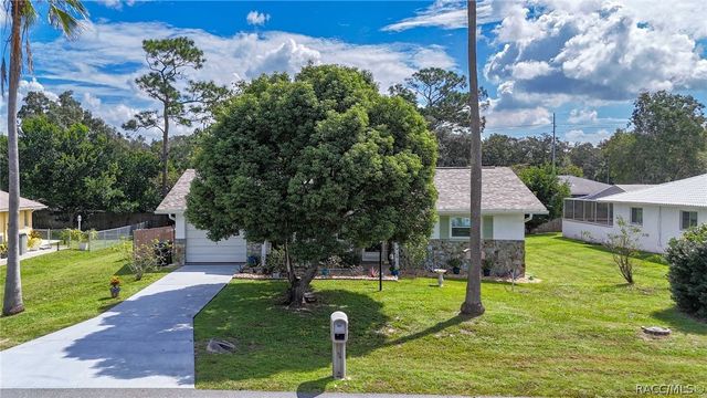 3103 N Woolflower Terrace, Beverly Hills, FL 34465