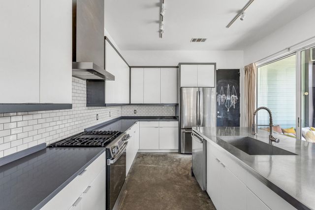 900 Brentwood ST B, Austin, TX 78757