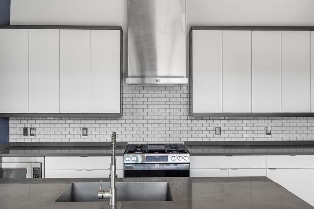 900 Brentwood ST B, Austin, TX 78757