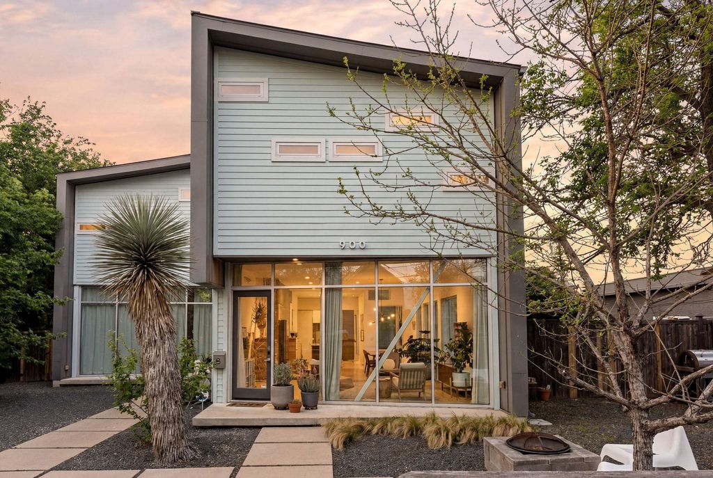 900 Brentwood ST B, Austin, TX 78757