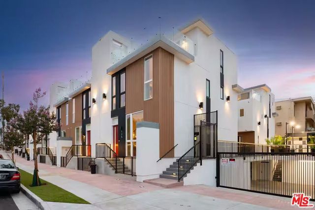 117 W Plymouth, Inglewood, CA 90302