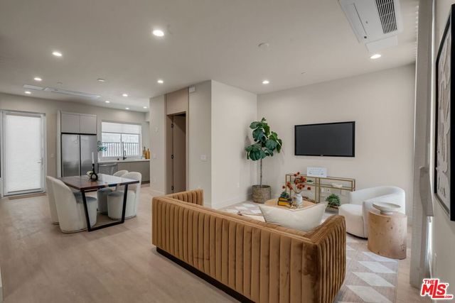 117 W Plymouth, Inglewood, CA 90302