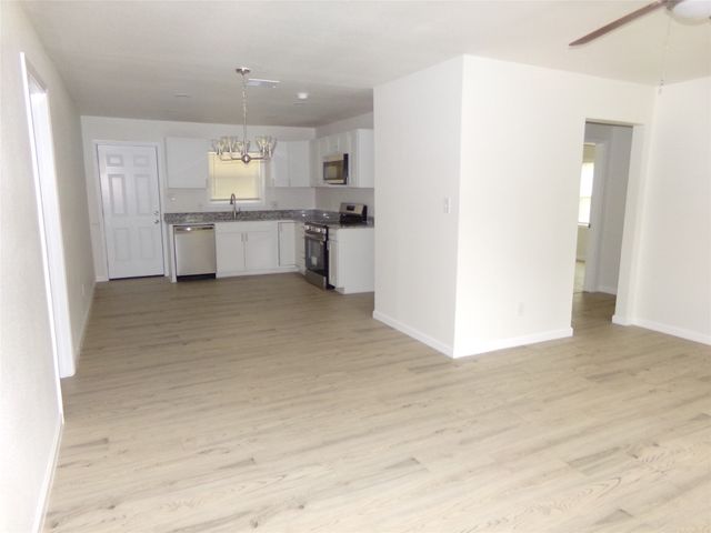 4527 Stigall Drive, Dallas, TX 75209