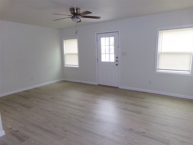 4527 Stigall Drive, Dallas, TX 75209