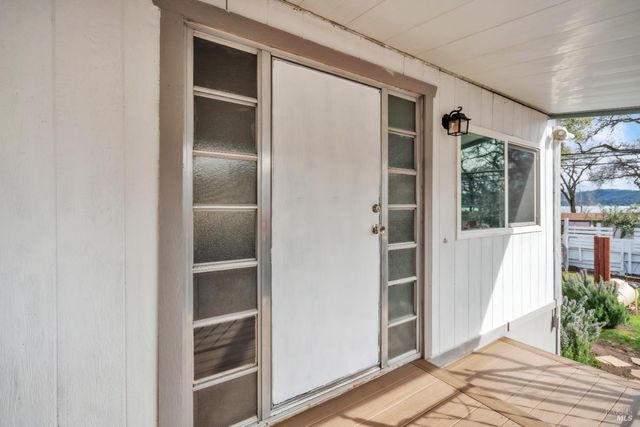 9950 E Highway 20, Clearlake Oaks, CA 95423