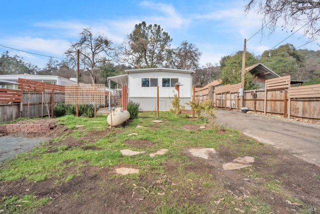 9950 E Highway 20, Clearlake Oaks, CA 95423