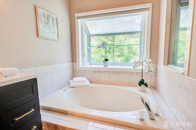 12 Springwood Court, South Brunswick, NJ 08540