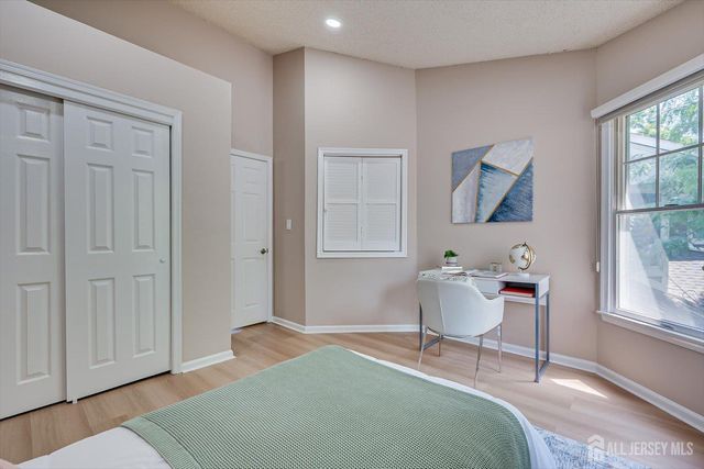 12 Springwood Court, South Brunswick, NJ 08540