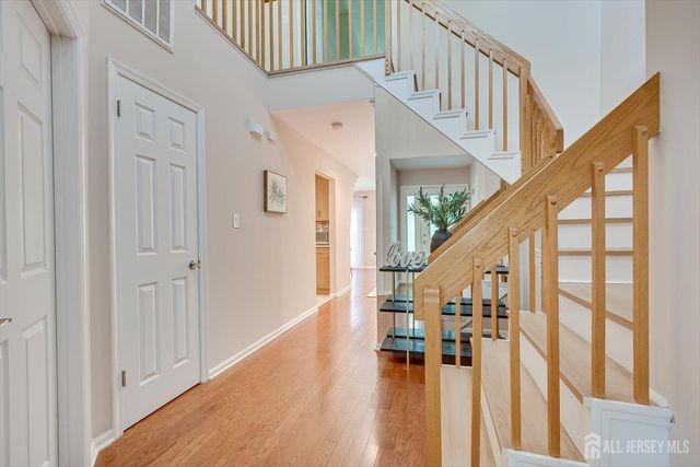 12 Springwood Court, South Brunswick, NJ 08540