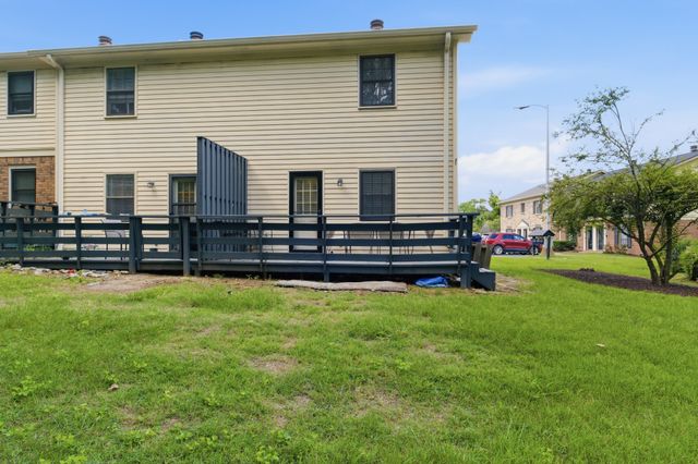 5758 Stone Brook Dr, Brentwood, TN 37027