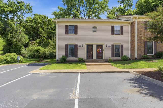 5758 Stone Brook Dr, Brentwood, TN 37027
