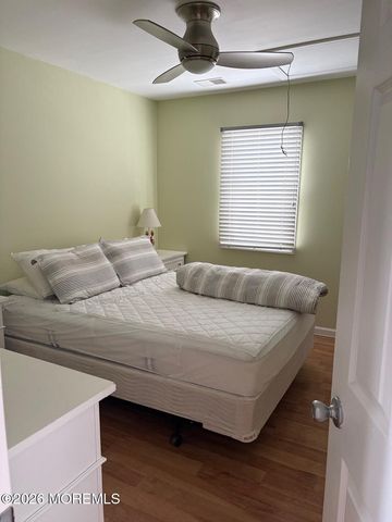 11 W Harborside Drive W, Seaside Heights, NJ 08751