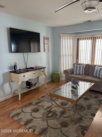 11 W Harborside Drive W, Seaside Heights, NJ 08751