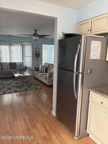 11 W Harborside Drive W, Seaside Heights, NJ 08751