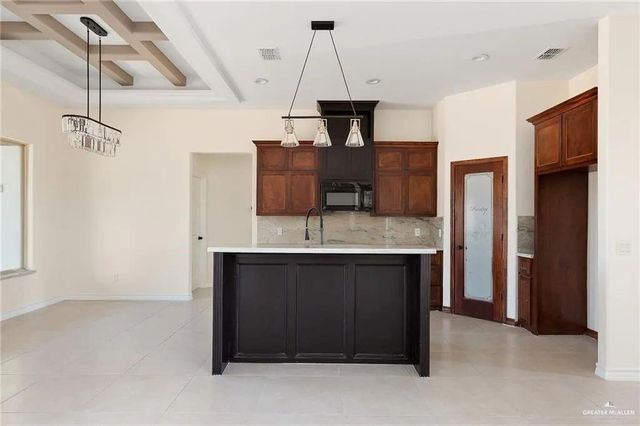 808 Whitewing Street, Alamo, TX 78516