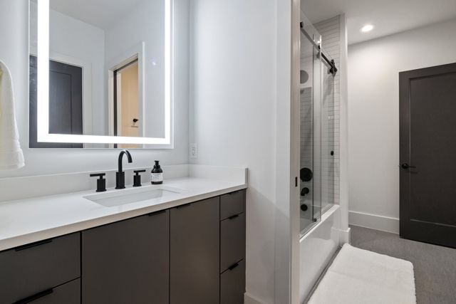 813 Deercrossing, Nashville, TN 37220
