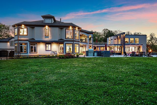 813 Deercrossing, Nashville, TN 37220