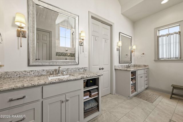 404 Habitat Ridge Drive, Broussard, LA 70518