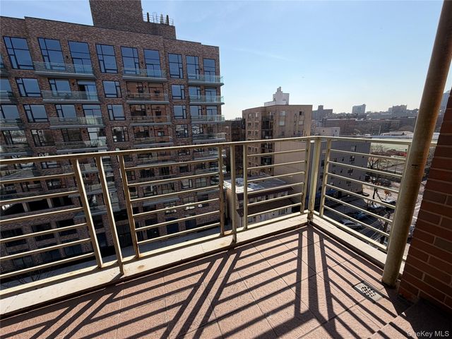 3138 137th Street 7B, Flushing, NY 11354