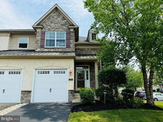 3203 WHISPER LN #128, Furlong, PA 18925