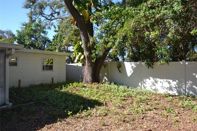 11465 92ND STREET, Largo, FL 33773