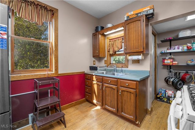 152 Eastern Heights Boulevard, Elyria, OH 44035